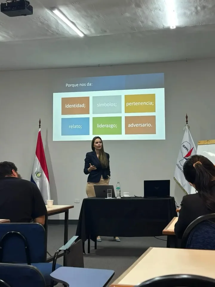 Paula Carro durante el módulo de Comunicación Política del Programa de Liderazgo Político Estratégico